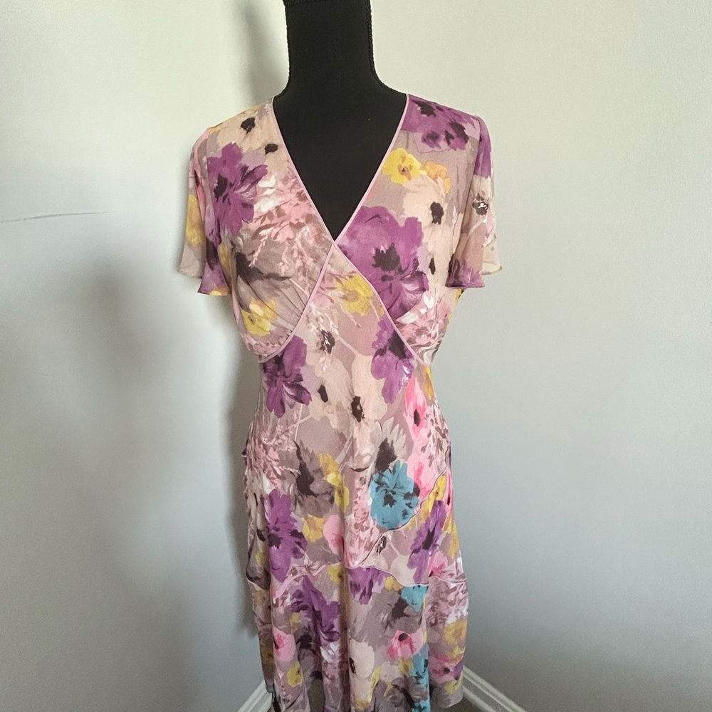 NWOT SUNDANCE Floral purple and pink V-neck Dress, size 10